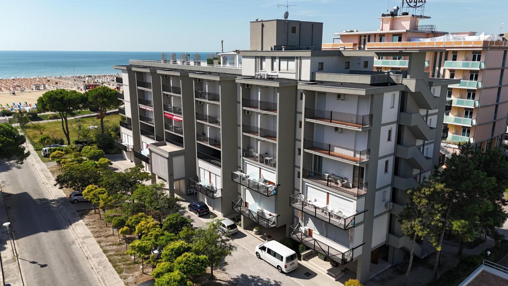 Laguna Grande Apartment